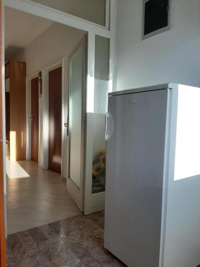 Rooms And Apartments Robert Rovinj Exterior photo